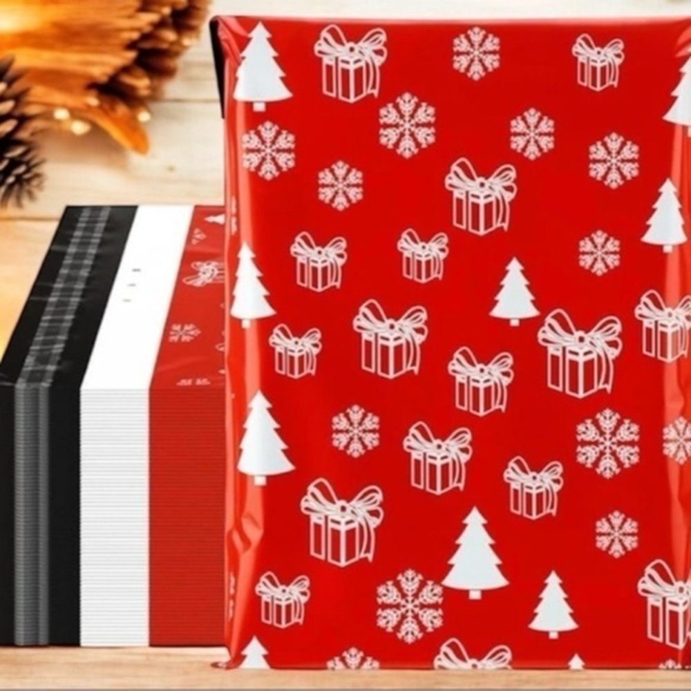 (10) 10x13 Christmas Poly Mailers